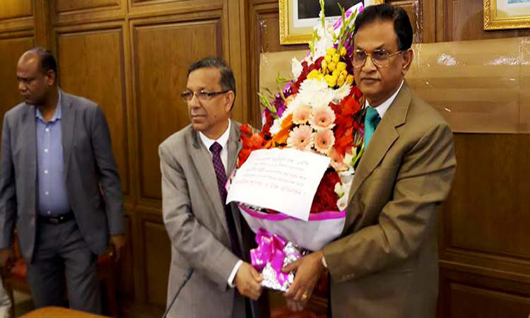প্রধানমন্ত্রীর নির্দেশনা পেলে ‘জামায়াতের বিচার আইন’ উপস্থাপন
