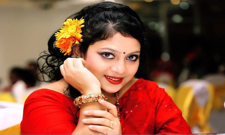 অস্ট্রেলিয়া উড়াল দিলেন শাবনূর