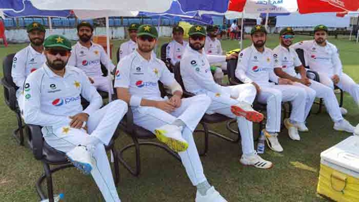 অস্ট্রোলিয়ার বিপক্ষে টেস্টে পাকিস্তানের ১৬ সদস্যের দল ঘোষণা