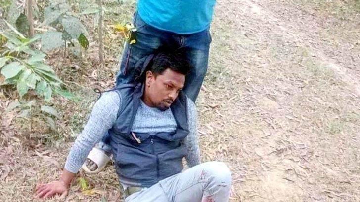 মিছিলে যাওয়ার পথে ছাত্রদল নেতাকে গুলি, অভিযোগ ছাত্রলীগ নেতার বিরুদ্ধে