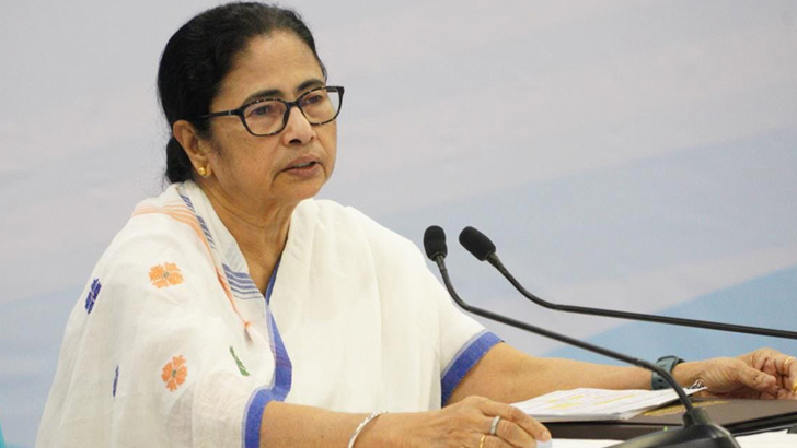 দোষ করলে চড় খেতেও সমস্যা নেই মমতার