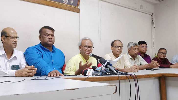 নির্দলীয় তত্ত্বাবধায়ক সরকার ছাড়া দেশে সুষ্ঠু নির্বাচন হবে না: রিজভী