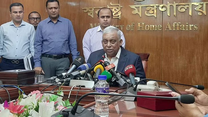 টাকার বিনিময়ে অতিরিক্ত নিরাপত্তা নিতে পারবেন রাষ্ট্রদূতরা: স্বরাষ্ট্রমন্ত্রী