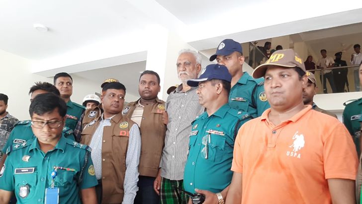 রাজশাহী জেলা বিএনপি নেতা আহ্বায়ক আবু সাঈদ চাঁদ গ্রেফতার