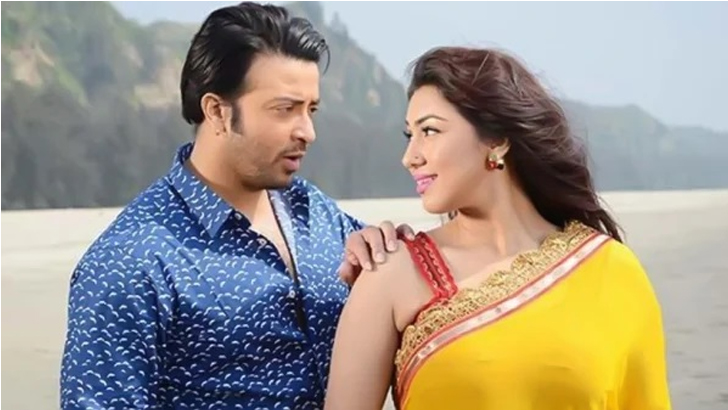 নিউইয়র্কে একসঙ্গে ঘোরাঘুরি, কী বার্তা দিলেন শাকিব-অপু