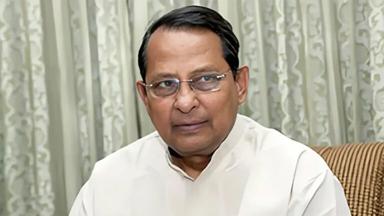 সাবেক মন্ত্রী হাসানুল হক ইনুর ৪ দিনের রিমান্ড মঞ্জুর করেছেন আদালত