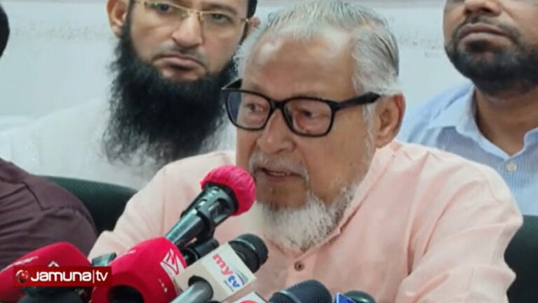 ‘বেঁচে থাকতে আওয়ামী লীগের সাথে কোনও আপস নয়’:নজরুল ইসলাম খান