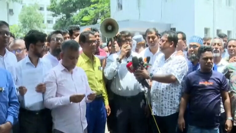 সরকারি চাকরি আইন অধ্যাদেশ বাতিল না হলে ঈদের পর কঠোর আন্দোলনের হুঁশিয়ারি
