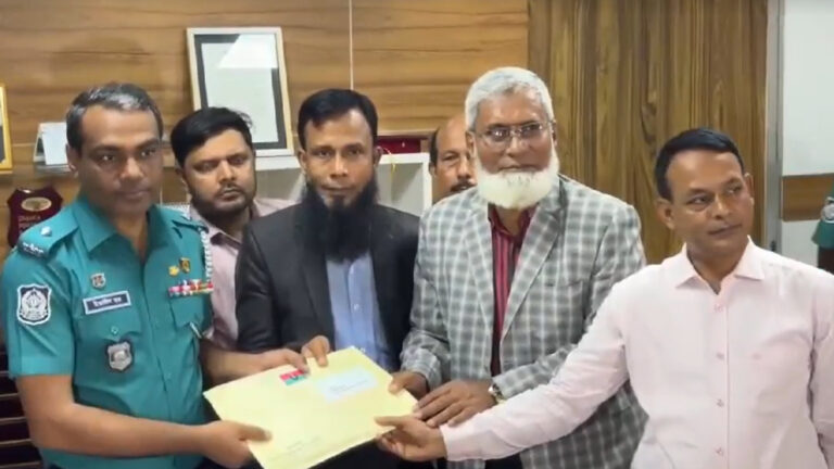 শেখ হাসিনাসহ গত ৩ নির্বাচনের সিইসি-ইসিদের বিরুদ্ধে বিএনপির মামলা