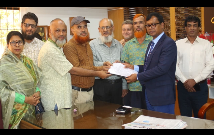 ৫ দফা দাবিতে বাংলাদেশ সরকারী মাধ্যমিক শিক্ষক সমিতির স্মারকলিপি প্রদান