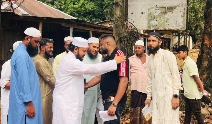 সিলেট-৬ (গোলাপগঞ্জ-বিয়ানীবাজার) আসনে জমিয়ত মনোনীত প্রার্থী মাওলানা ফখরুল ইসলামের ব্যাপক গণসংযোগ
