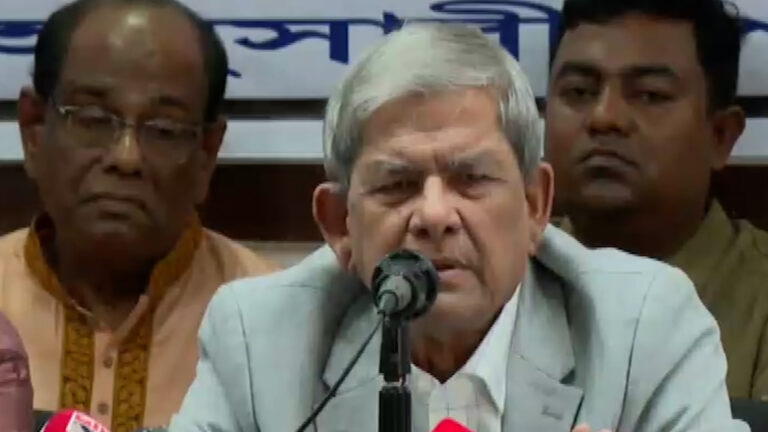 ভোট বানচালে দিল্লিতে হাসিনাকে ২৫০০ কোটি টাকা দিয়েছে এস আলম : মির্জা ফখরুল ইসলাম আলমগীর