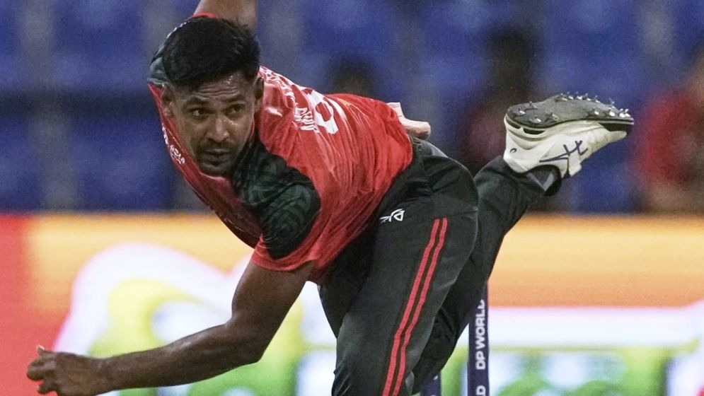 মোস্তাফিজকে ভারতের বিপক্ষে বিশ্রামে রাখা হোক...