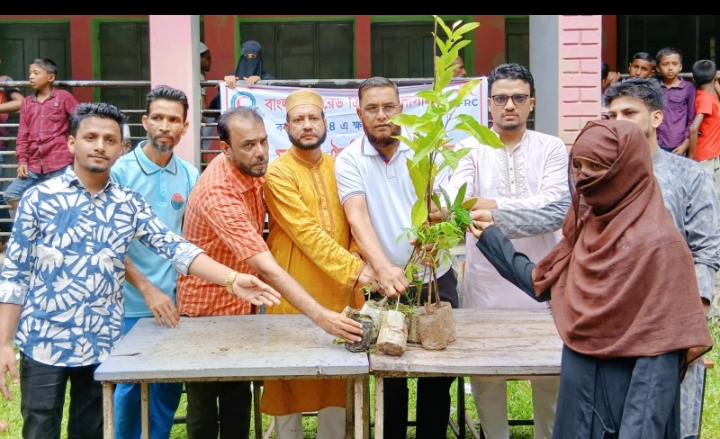 পরিবেশ রক্ষা ও মানবকল্যাণে একযোগে কাজ করবে রেড ক্রিসেন্ট: ভিপি মাহবুব
