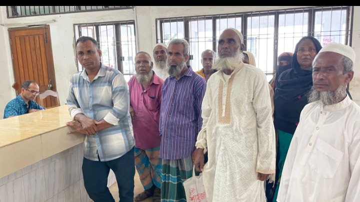সিদাইরগুলে সন্ত্রাসী ও মাদকচক্রের দৌরাত্ন্য: জেলা প্রশাসক বরাবর এলাকাবাসীর স্মারকলিপি”- প্রশাসনের হস্তক্ষেপে শান্তি ফিরিয়ে আনার দাবি