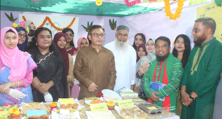 "উইমেন্স মডেল কলেজের পিঠা উৎসব শিক্ষার্থীদের মনে বাঙালির পিঠা ঐতিহ্যকে টিকিয়ে রাখার এক মহতী উদ্যোগ":খন্দকার আব্দুল মুক্তাদির