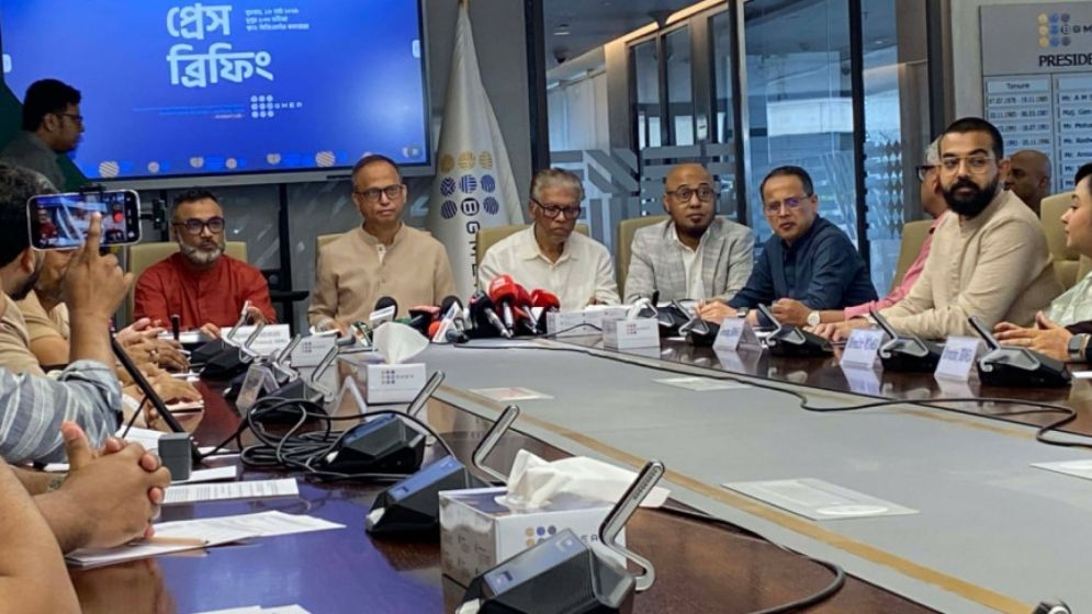 ‘ঈদের আগেই ৯৯ শতাংশ পোশাক কারখানায় বেতন-বোনাস পরিশোধ করা হয়েছে’