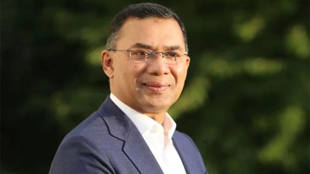 বাড়ির দরজা খুলেই প্রধানমন্ত্রী বললেন ‘চলেন যুদ্ধে যাই’