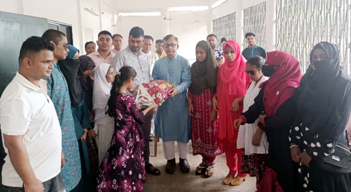 বাণিজ্যমন্ত্রী খন্দকার আব্দুল মুক্তাদির এমপি'র সাথে গ্রীন ডিসএ্যাবল্ড ফাউন্ডেশন নেতৃবৃন্দের সাক্ষাৎ