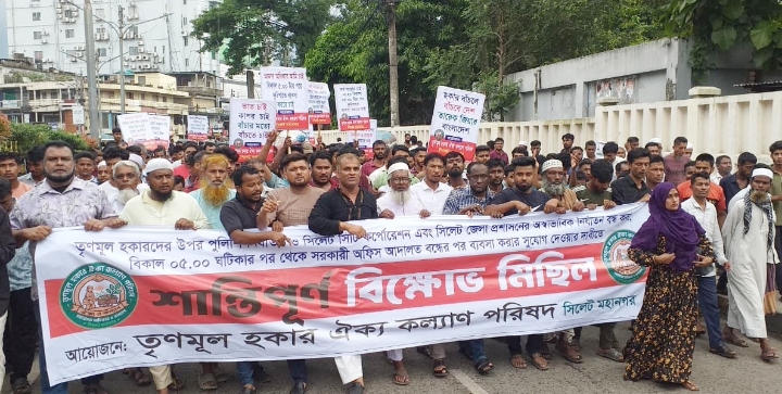 তৃণমূল হকার ঐক্য কল্যাণ পরিষদের মিছিল-সমাবেশ বিকেল ৫টার পর বসতে না দিলে কঠোর আন্দোলনের ঘোষণা
