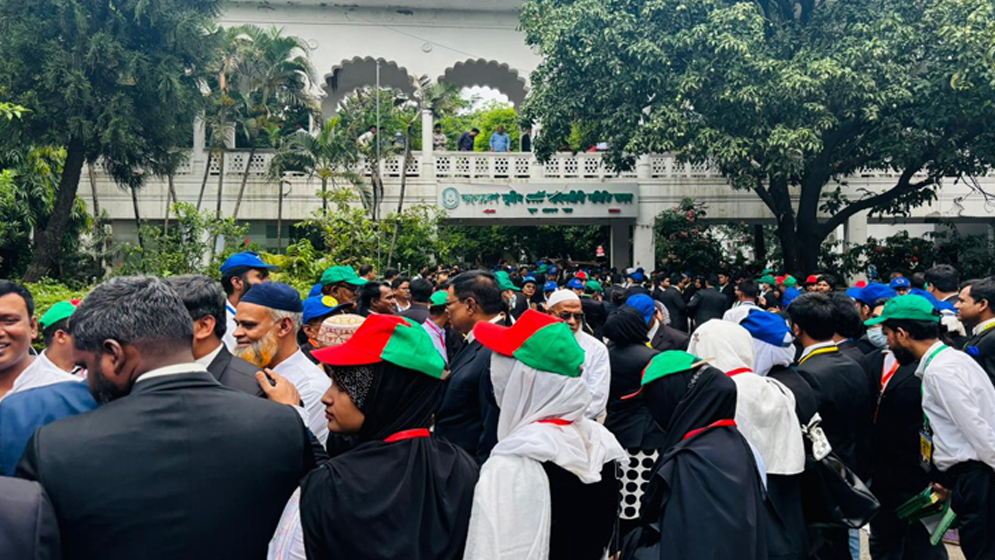 সুপ্রিম কোর্ট আইনজীবী সমিতির নির্বাচনে ভোটগ্রহণ শুরু