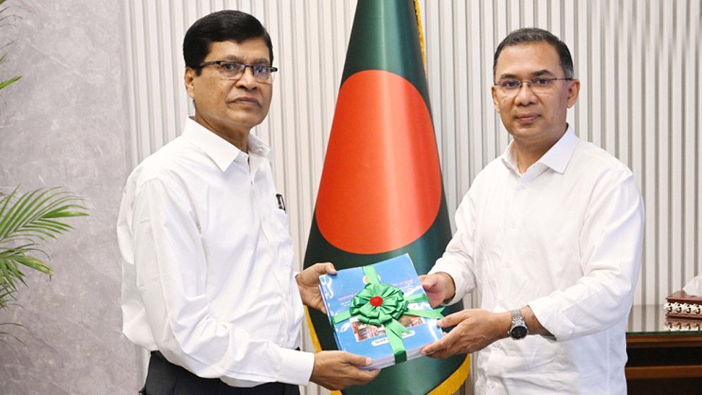 স্থান পেয়েছে বালিশকাণ্ডের দুর্নীতির প্রতিবেদন