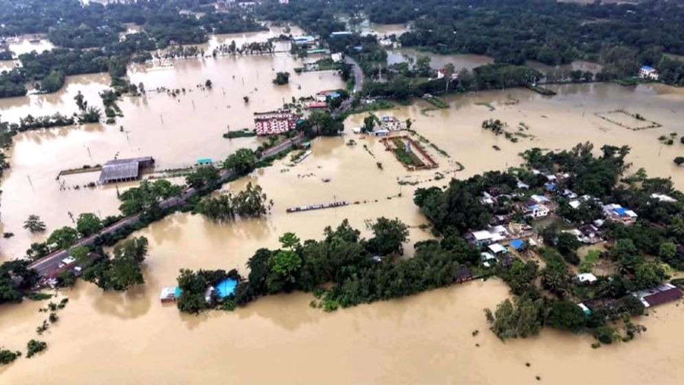 আট জেলায় বন্যায় ৫৪ জনের মৃত্যু
