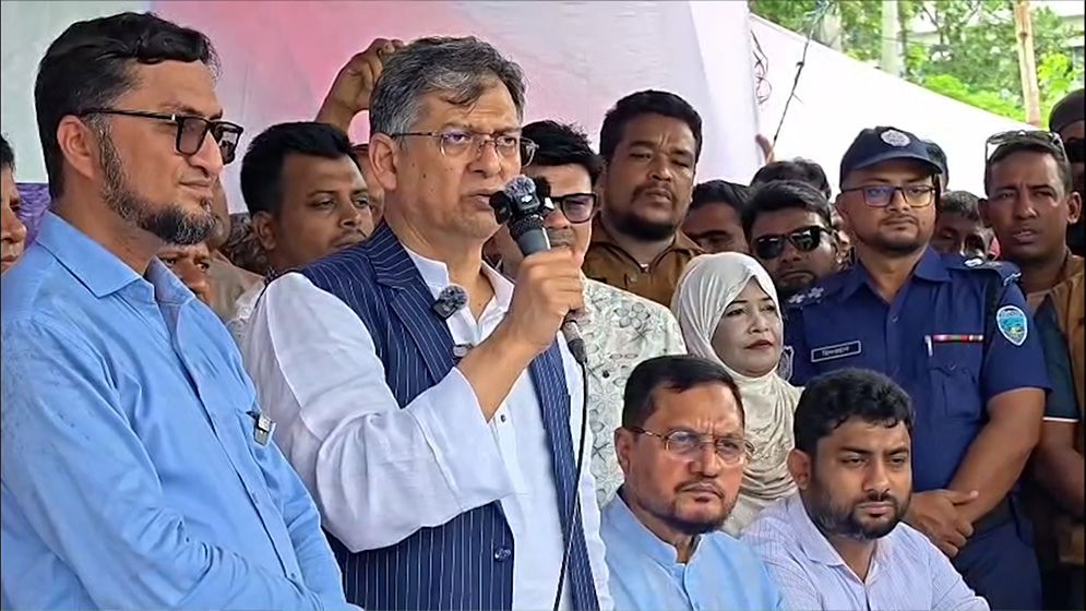 জনগণের বিপদে-আপদে সবসময় আমরা তাদের পাশে থাকবো: স্বরাষ্ট্রমন্ত্রী