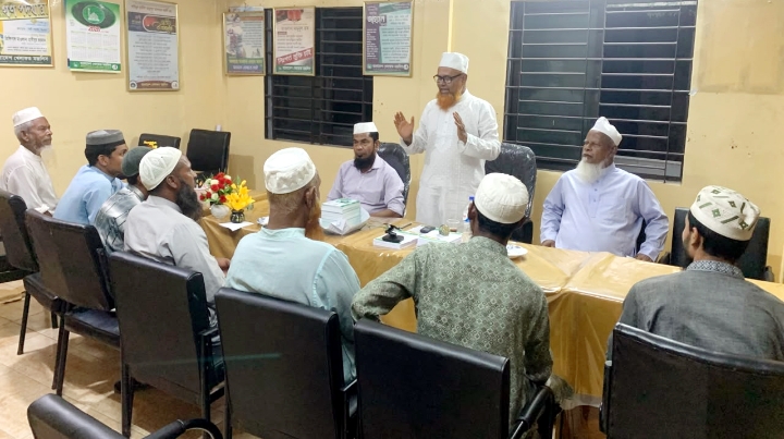 জ্বালানি তেলের দাম বাড়ানোর সিদ্ধান্ত জনজীবনকে বিপর্যস্ত করবে আলহাজ্ব মাওলানা এমরান আলম